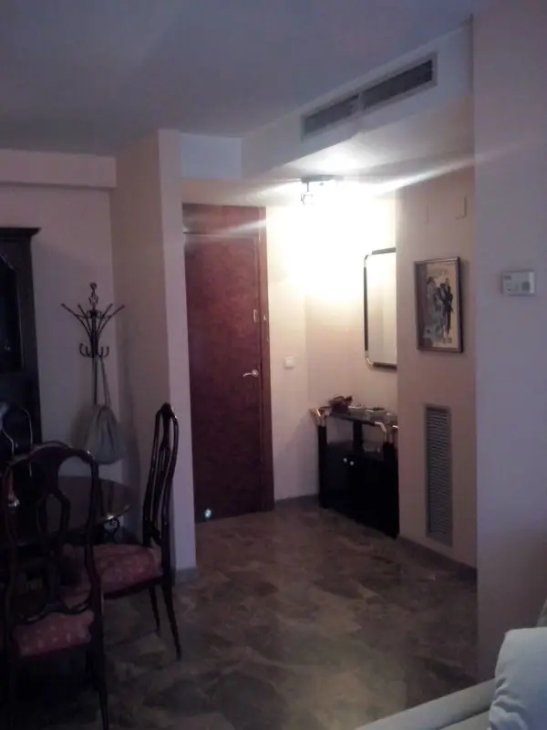 Habitacion Alquiler Valencia: Ideal para Deportistas y Cinefilos