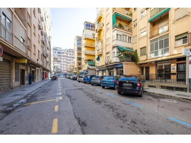 Local Comercial 360m2 Granada Camino Ronda