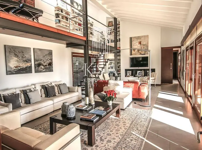 Villa de Lujo en Puntiró con Vistas Panorámicas a la Bahía de Palma