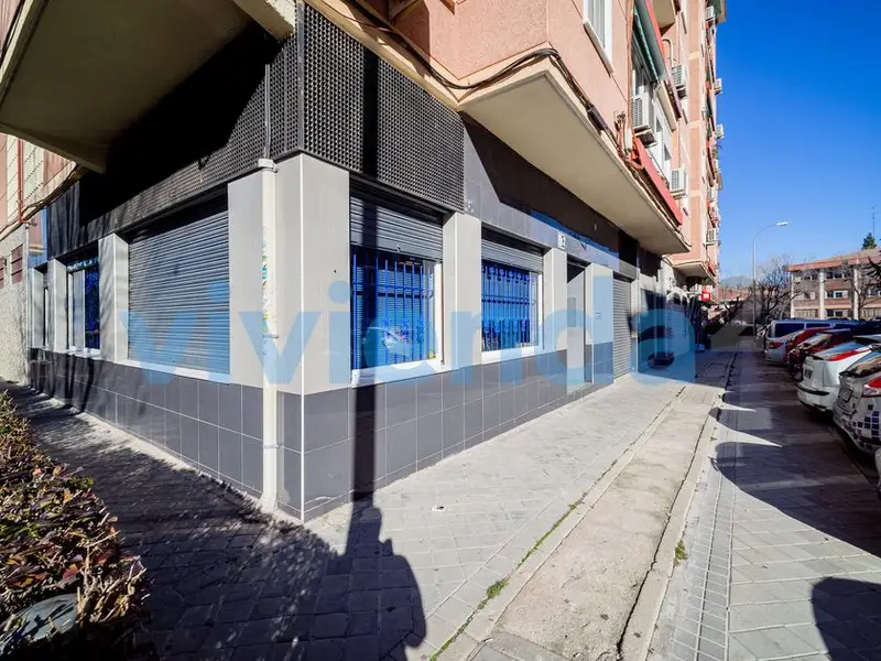 venta Local Comercial en Pueblo Nuevo, Ciudad Lineal (10007698)- Globaliza