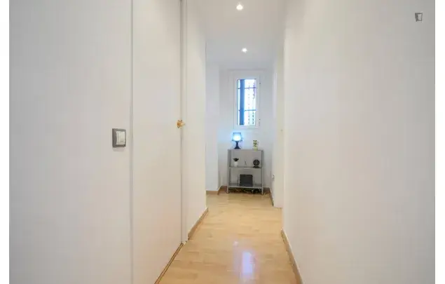 Alquiler Apartamento 4 Dormitorios Barcelona Estudiantes Becarios
