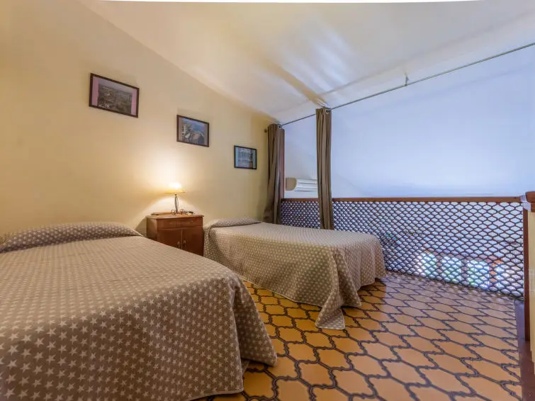 Casa Villa 4 Dormitorios Alquiler Cambrils Espaa