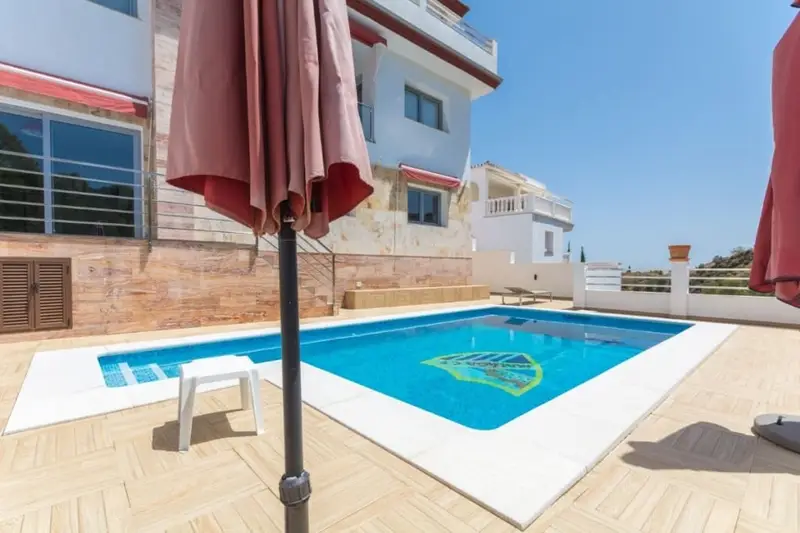 Chalet en Venta Mijas Costa Cerca de Tiendas Piscina Privada
