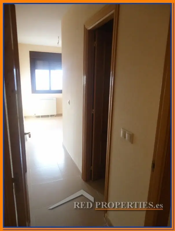 Venta Piso con calefacción en Centro Yuncler RM22207