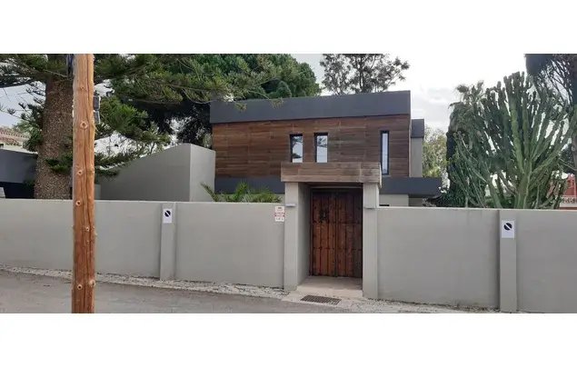 Villa Moderna en Las Chapas 4 Dormitorios Cerca de la Playa