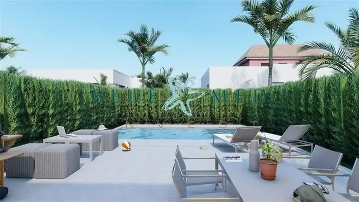 Villa 2 3 Dormitorios Piscina Privada Amueblada 150m Mar