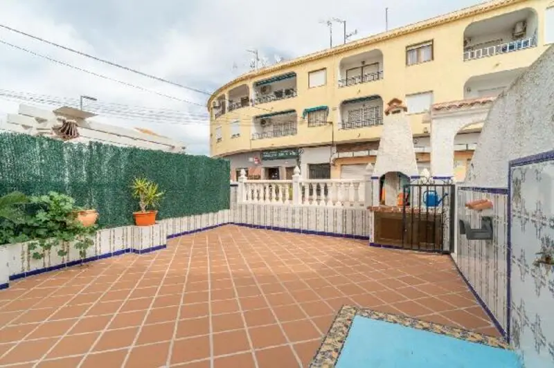 Apartamento en Torrevieja 2 Dormitorios 2 Baños Cerca de la Playa