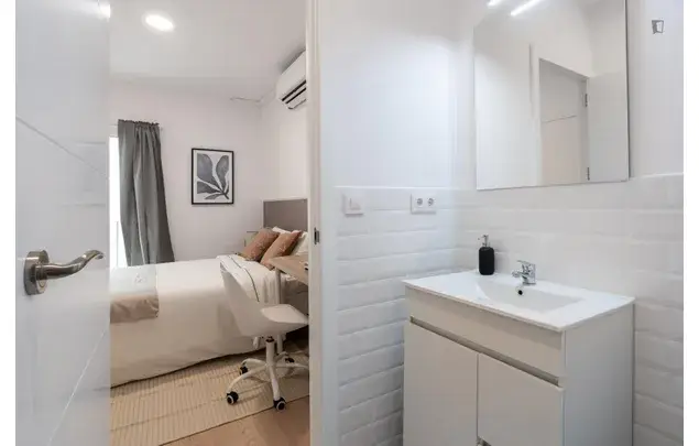 Alquiler Apartamento 15 Dormitorios Barcelona