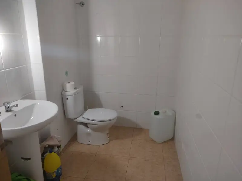 Venta Local Comercial Centro Almansa 120m2 Reformado