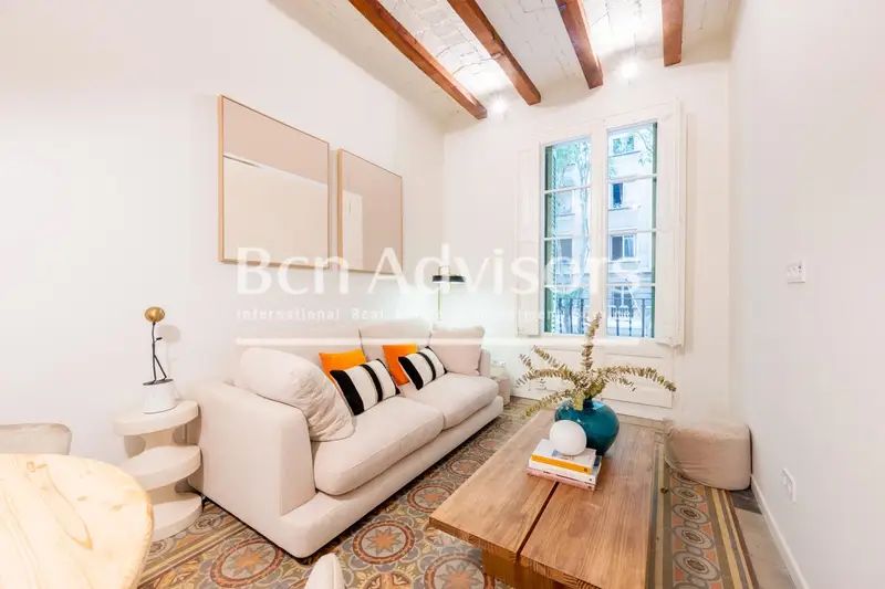 Precioso piso reformado en Sant Antoni 74m2 2 habitaciones