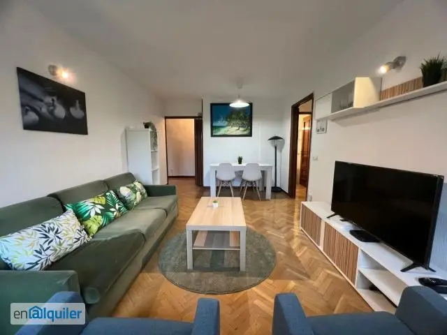 Apartamento 2 dormitorios 1 baño zona Lucero Madrid