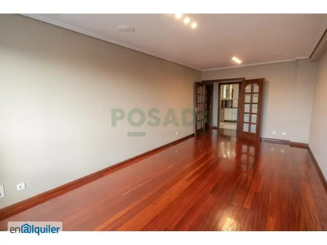 Alquiler Piso Casco Viejo Ascensor Garaje 120m2 Vistas al Mar