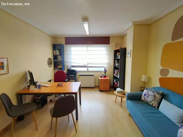 Estudio en G3 Burgos: Luminoso y Acogedor con Trastero