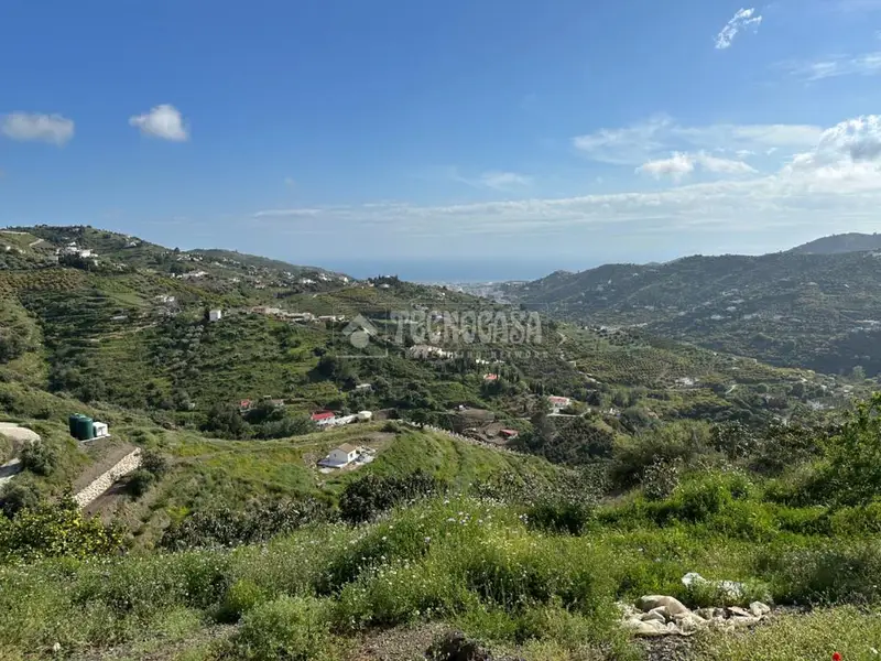 Casa Rural en Torrox para Reformar con Vistas al Mar
