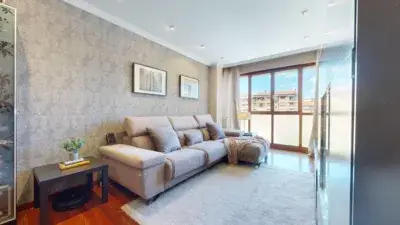 Piso en Venta en Derio - Amueblado, Garaje y Trastero - Cerca Aeropuerto