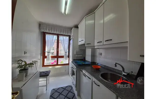 Rent 2 bedroom apartment of 65 m² in Laredo