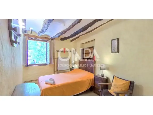 Casa Rural con Encanto en Rivert Pallars 12 Plazas
