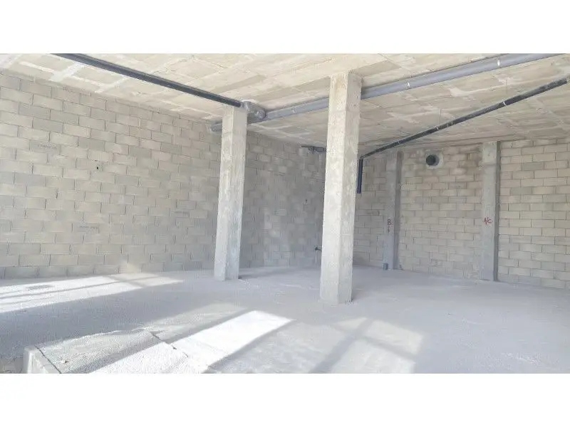 Venta Local Comercial Maó 128m² Zona Comercial