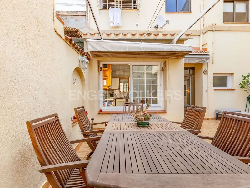 Casa en Venta Sabadell 5 Dormitorios 2 Baños Gran Terraza