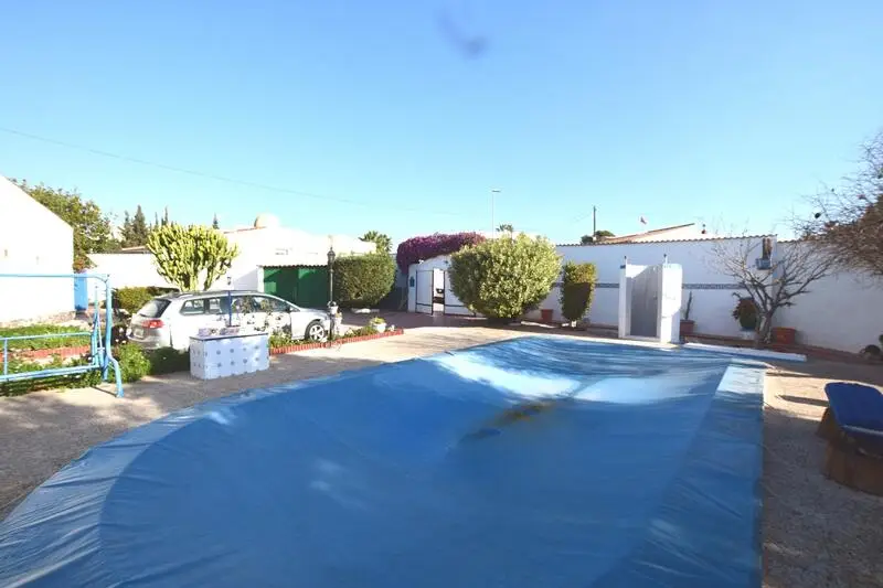 Villa de 4 dormitorios en Ciudad Quesada