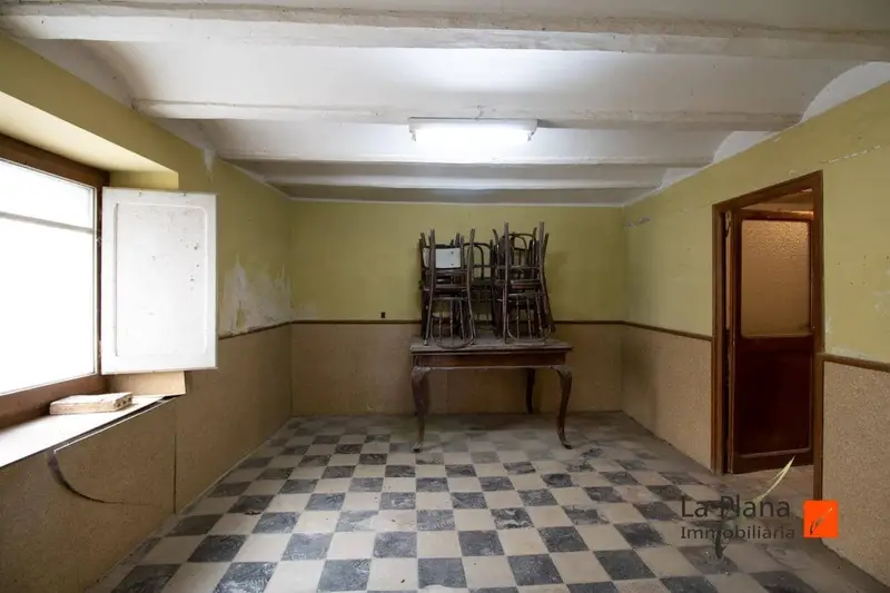 Casa señorial 718m2 en Santa Bárbara Tarragona ideal inversores
