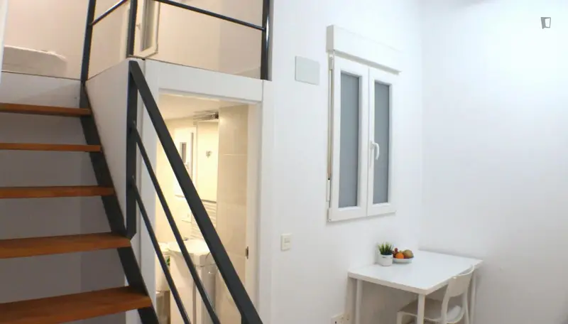 Estudio con Cocina y Baño Privado