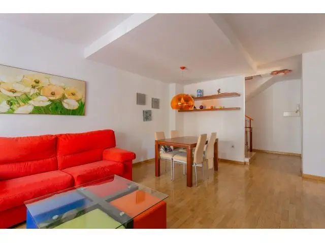 Preciosa Casa En Armilla, Zona Centro Comercial Nevada