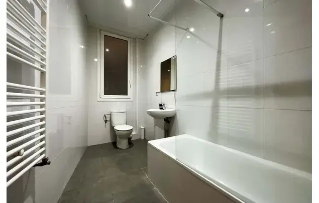 Habitacion 134m2 Barcelona Alquiler Media Temporada