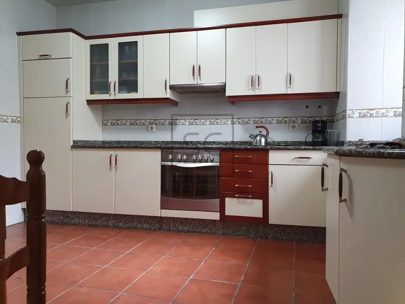 Venta Casa con calefacción en Seselle Ares 3 Viviendas Garaje Local Finca