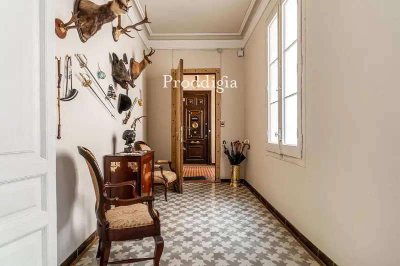 Exclusiva Joya Modernista en Passeig de Gràcia