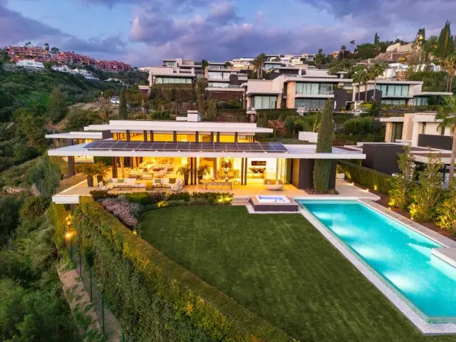 Casa-Villa de 6 Dormitorios en venta La Quinta, España