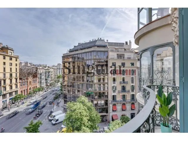 Estudio Modernista en Rambla de Cataluña Barcelona