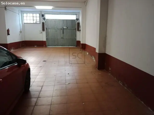 Local en A Gándara con Vado - Garaje para 4 Coches