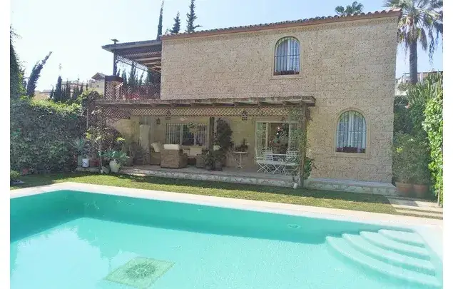 Villa en Nueva Andalucía 4 dormitorios 500m2
