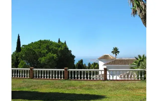 Casa 3 Dormitorios Piscina Privada Cerca Playa La Capellanía