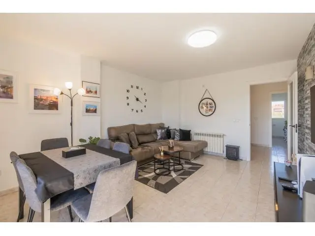 Piso en Venta en Figueres 3 Dormitorios Parking Terraza