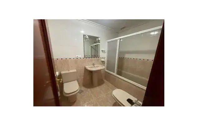 Alquiler piso Salamanca Campus Huerta Otea 4 dormitorios 2 baños piscina