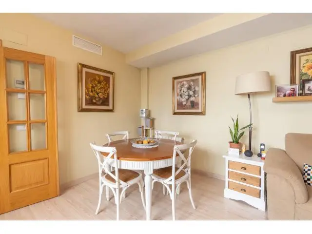 Casa en Granada Zona San Ildefonso 4 Dormitorios 3 Baños Garaje