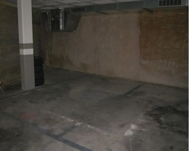 Garaje en Venta en Rubí 12m²