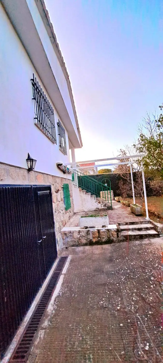 Chalet en Valdemorillo con Vistas Excelentes