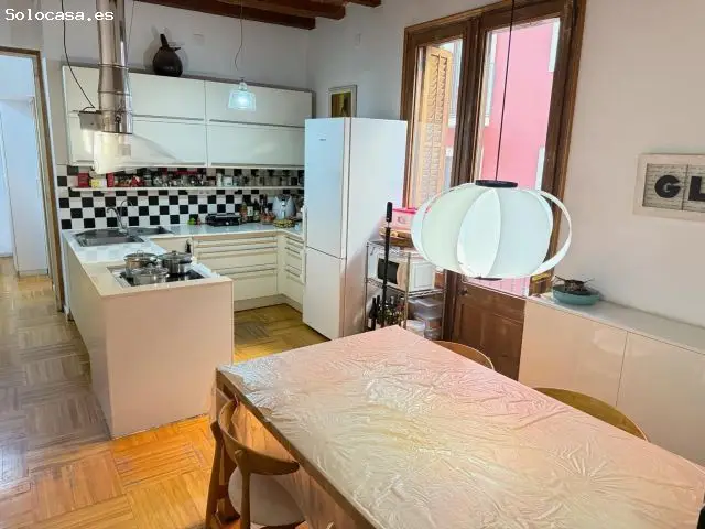 Piso con Encanto en Casc Antic, Barcelona