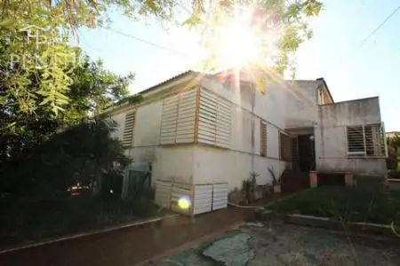 Casa en Zona Tranquila Cerca de la Playa y el Centro