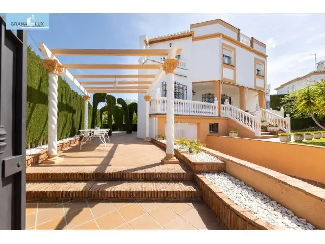 Chalet en Venta Gojar Urbanizacion Los Cerezos