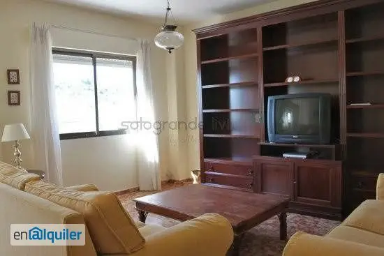 Apartamento en Guadiaro 4 Dormitorios 2 Baños Patio Interior