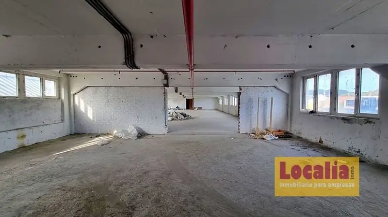 Venta Local Comercial Torrelavega 4 Plantas 724m2