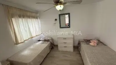 Piso Reformado en Benyamina Torremolinos con Terraza Privada