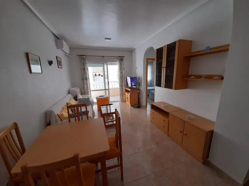 Piso en alquiler en Playa del Acequión, Torrevieja, Alicante