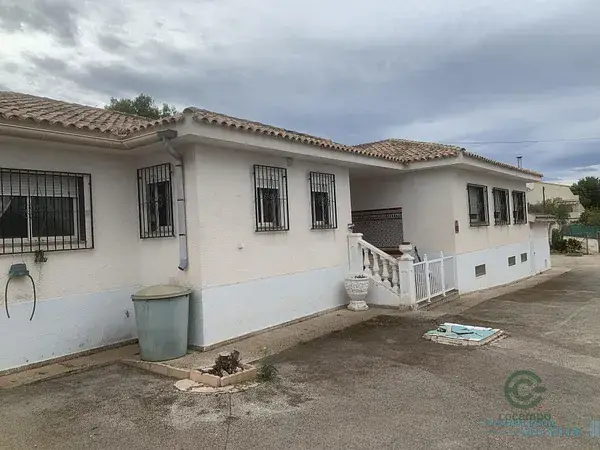 Villa en Alfaz del Pi con Piscina Privada y 6 Dormitorios