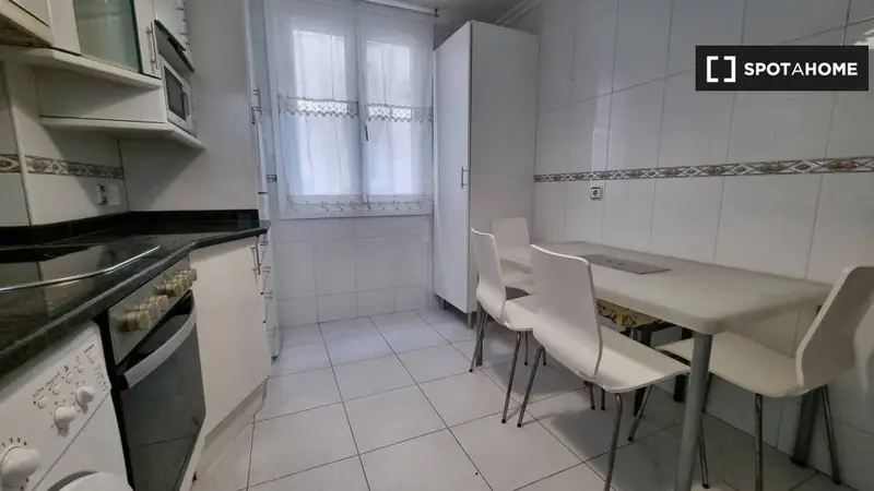Alquiler Piso 4 Dormitorios Santander