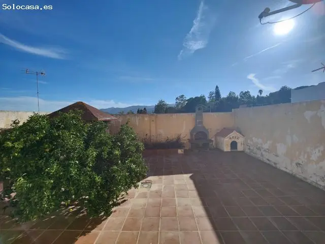 Gran Pareado en El Chaparral: 4 Dormitorios, Garaje y Patio